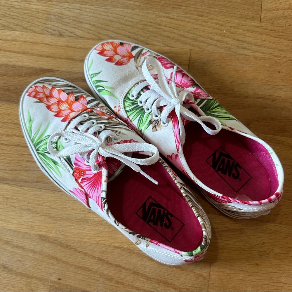 Vans White Floral Shoes Size 9